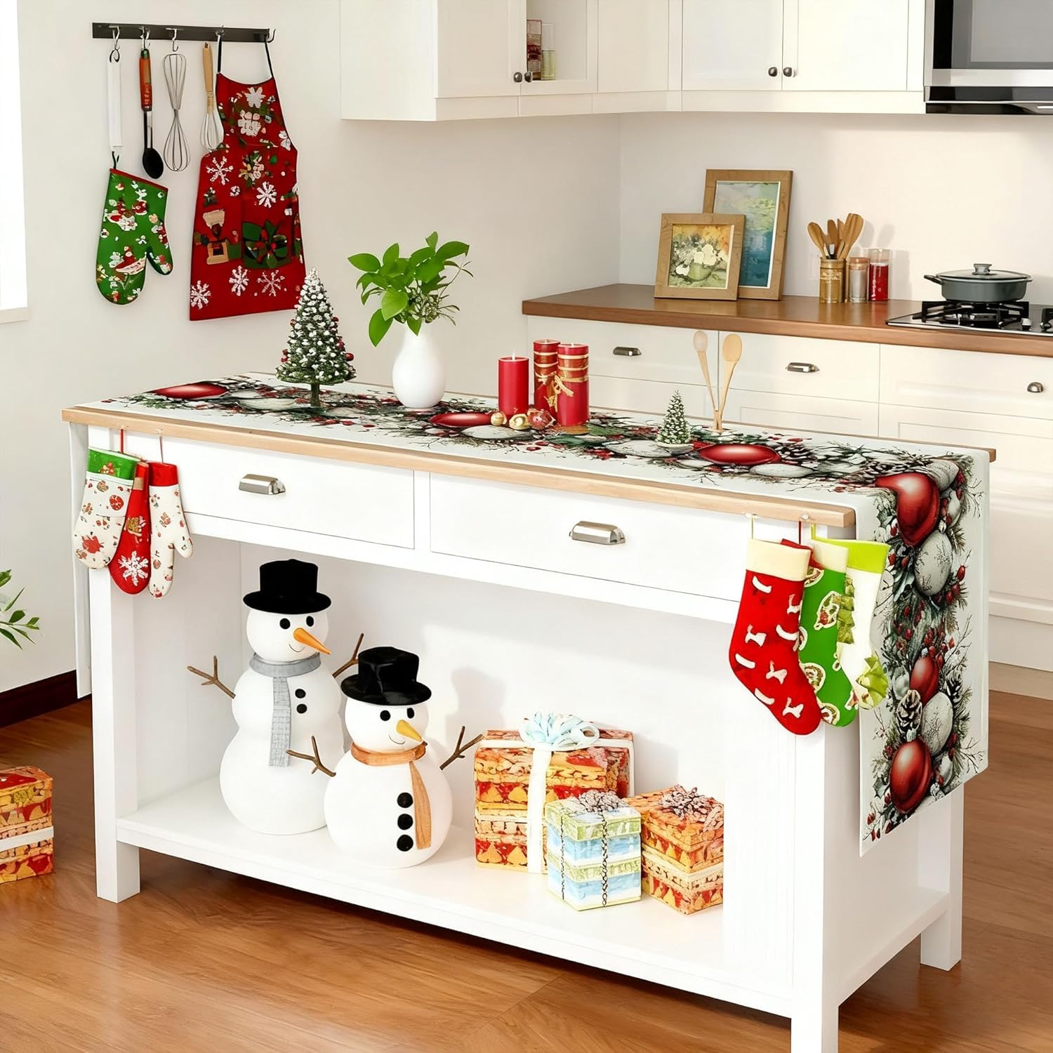 Christmas Linen Table Runner